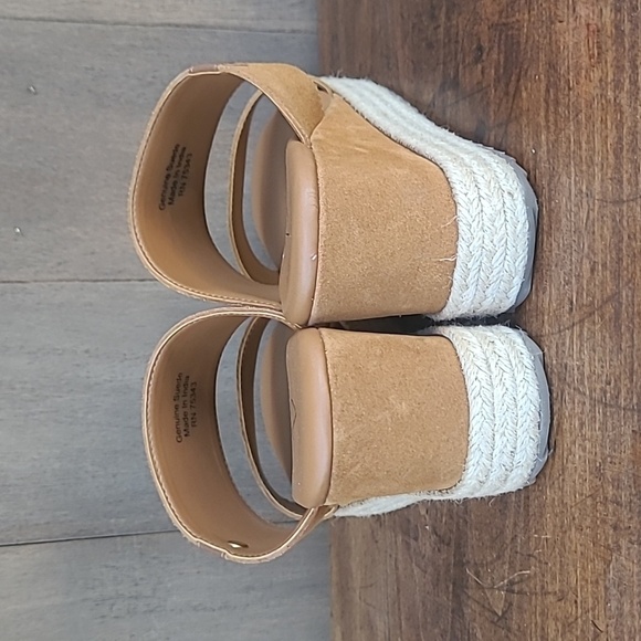 EUC Joie Sandals Women's sz 9 Two Band Suede Espadrille Wedge Slip On Sandal - Picture 3 of 13